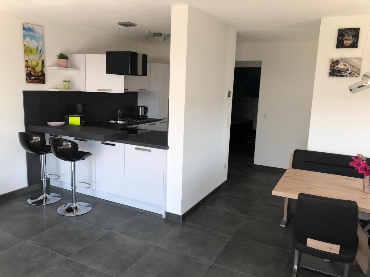 Moderne Ferienwohnung mit Terrasse und Garten Verwaltungsgemeinschaft Haldenwang Exterior foto