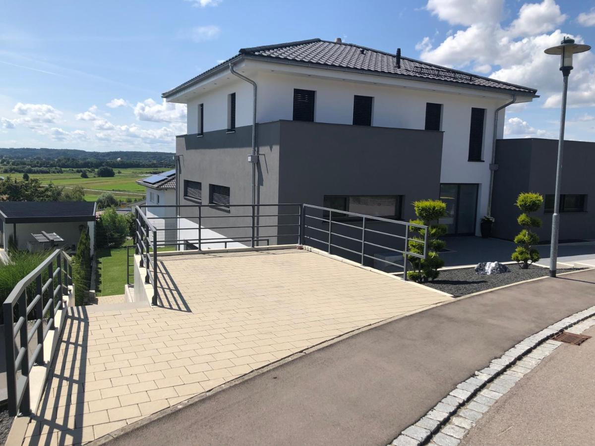 Moderne Ferienwohnung mit Terrasse und Garten Verwaltungsgemeinschaft Haldenwang Exterior foto