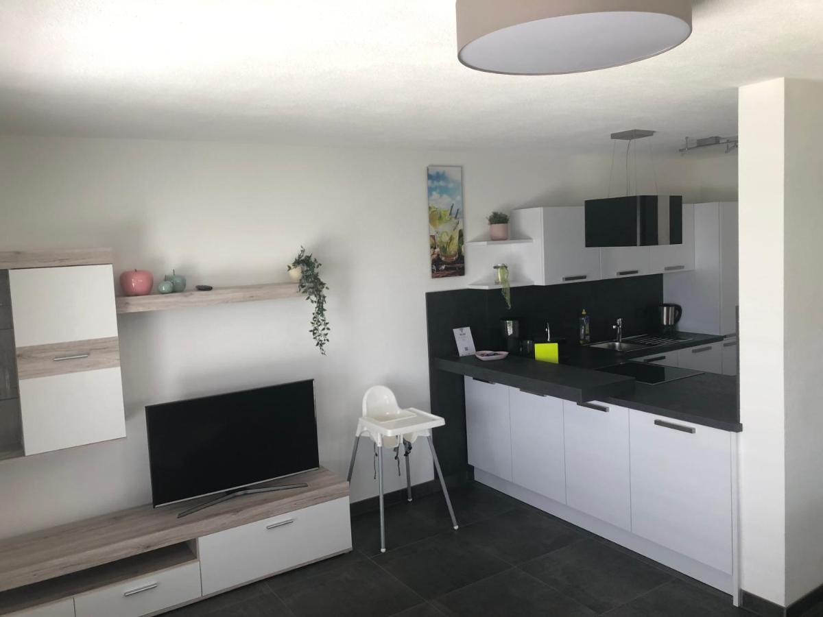 Moderne Ferienwohnung mit Terrasse und Garten Verwaltungsgemeinschaft Haldenwang Exterior foto